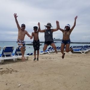 Meet your Posher, Sherry